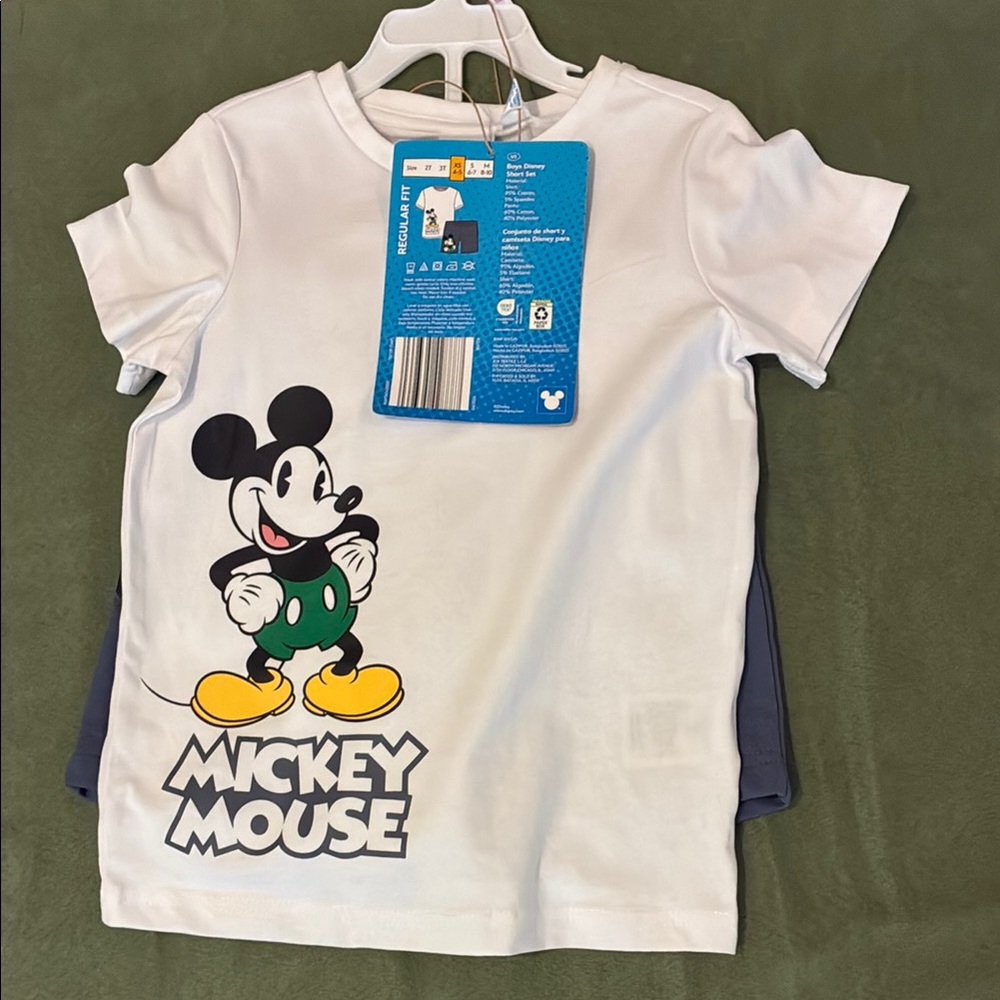 NWT Disney Mickey Set Size 4-5